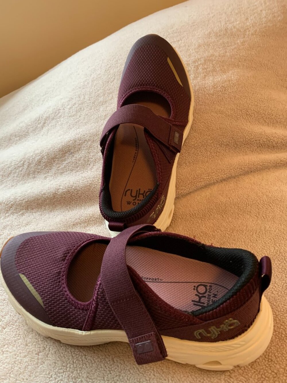 Ryka Devotion Max Mary Jane Walking Sneaker Women’s 8.5 Wide Burgundy